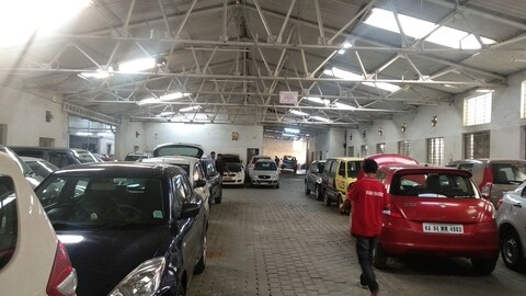 xl6 showroom near me