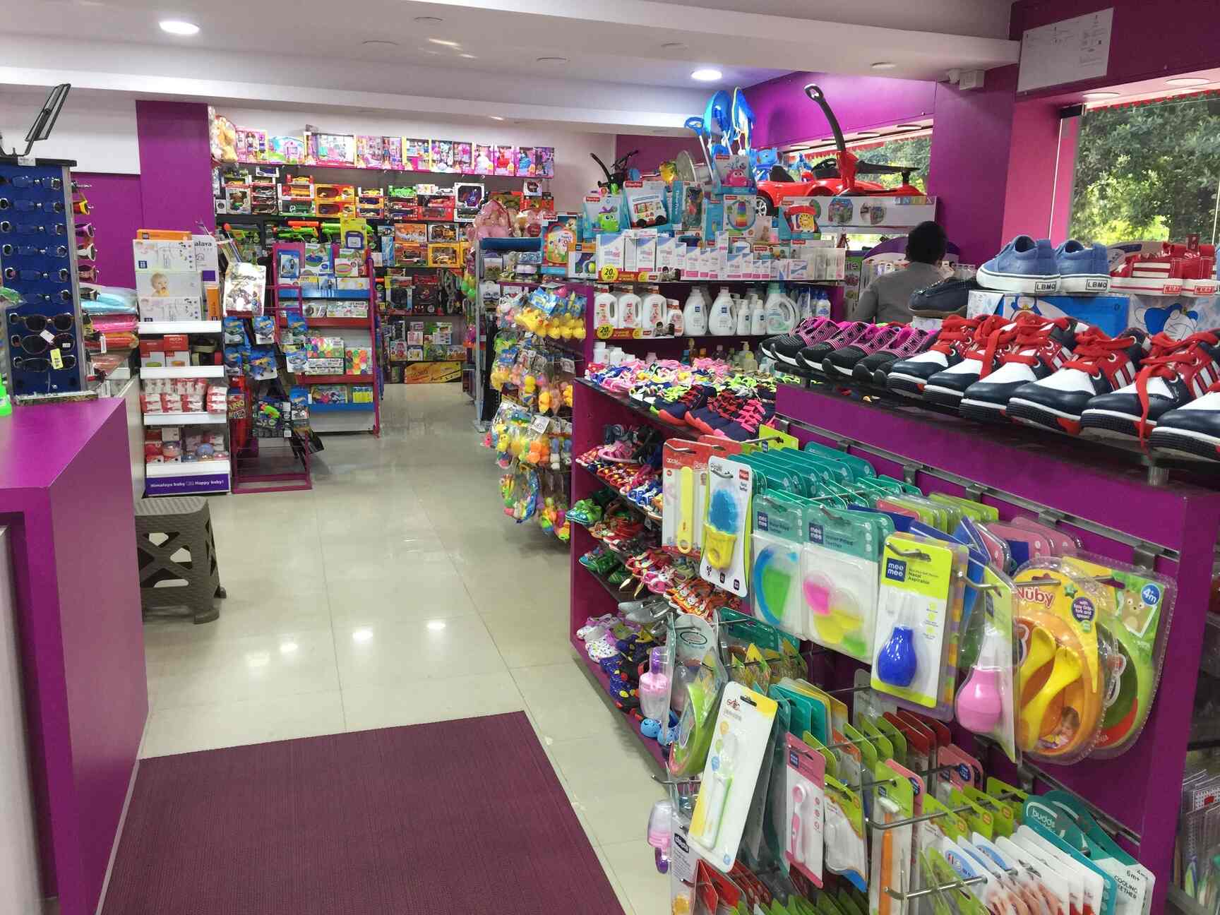 Shopping zone kidswear sale