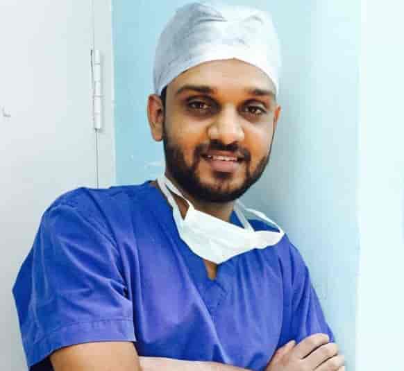 Dr. Mohammed Zuhaib (Dental Cosmetics & Implant Centre) in