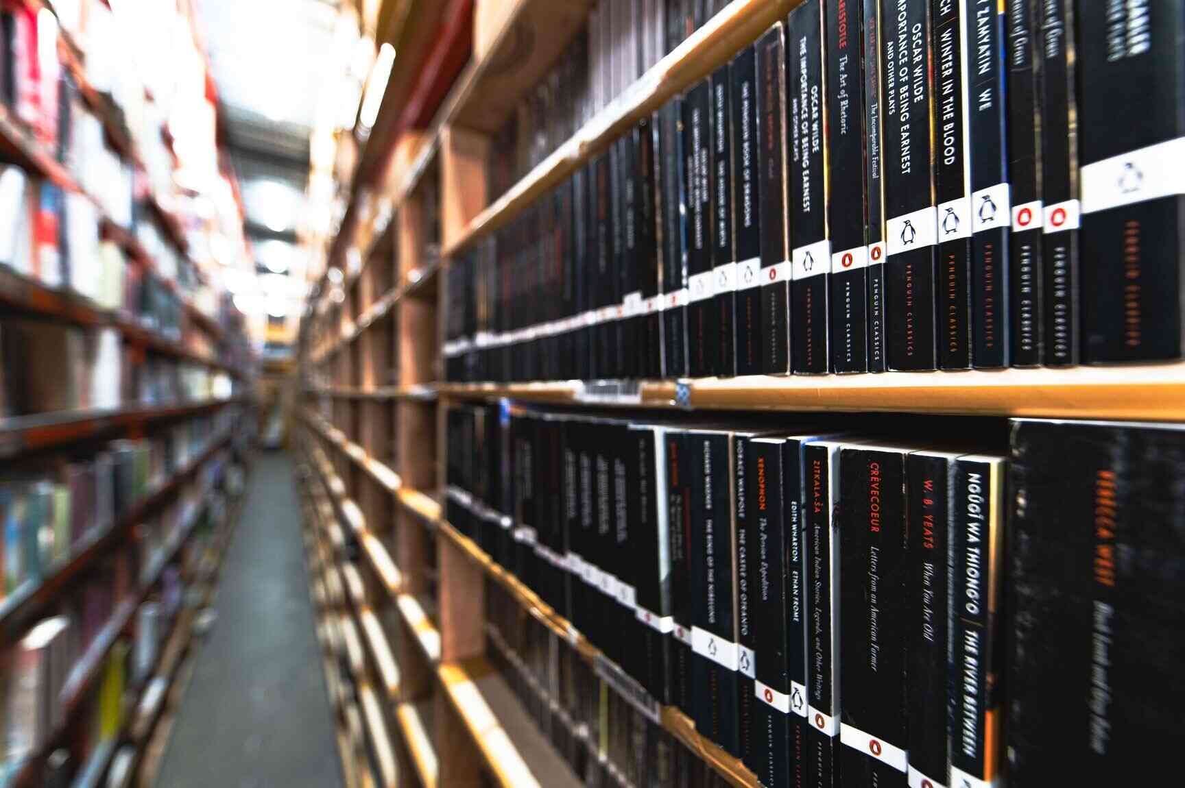 Top Book Distributors in HMT Layout Best Book Distributors Bangalore