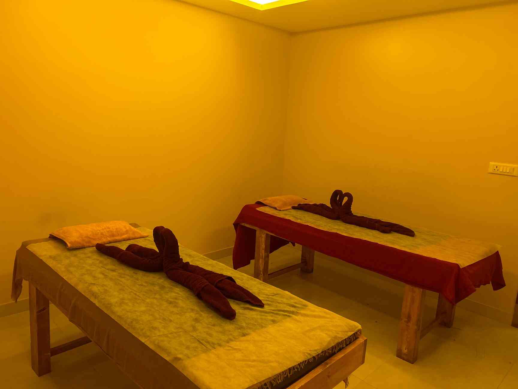 Care Spah in Kalyan Nagar,Bangalore Best Body Massage Centres in