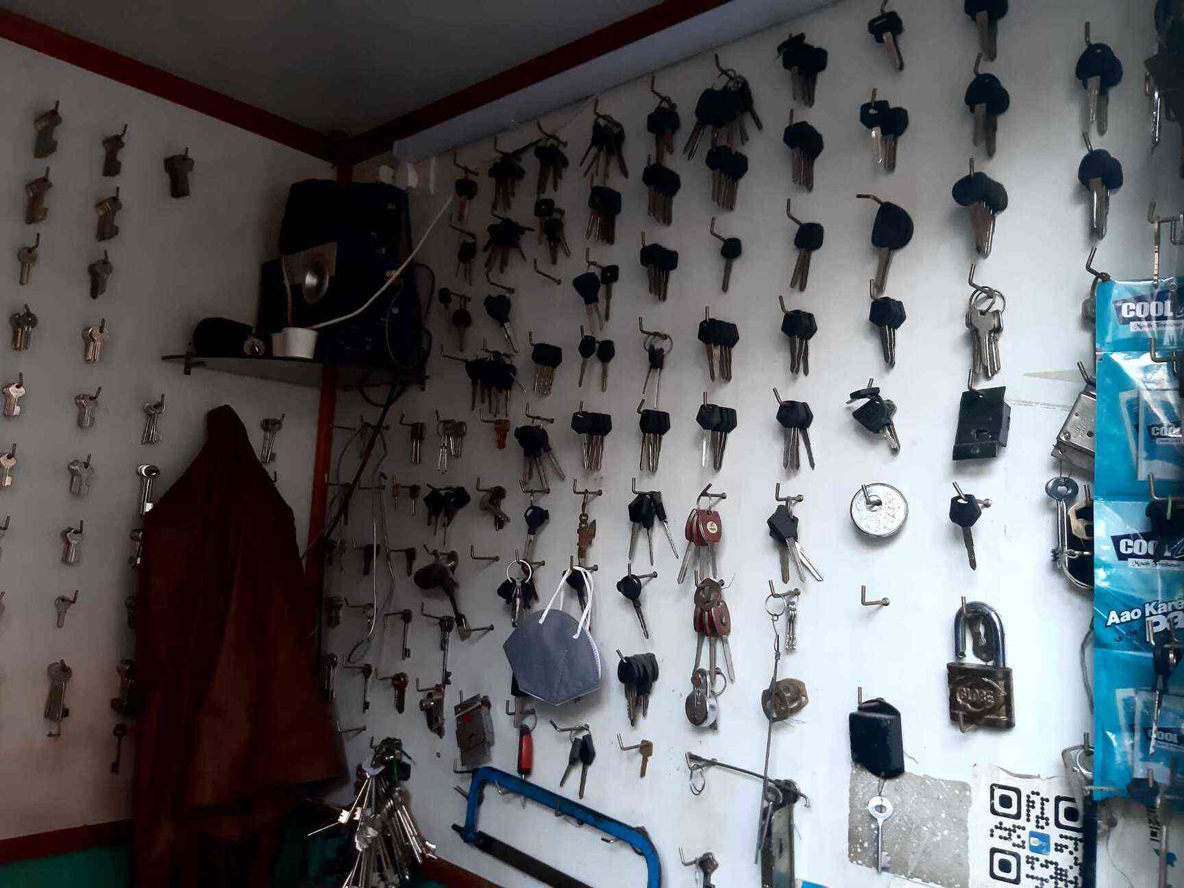 H.m.s Key World in CBI RoadGanganagar,Bangalore Best Duplicate Key