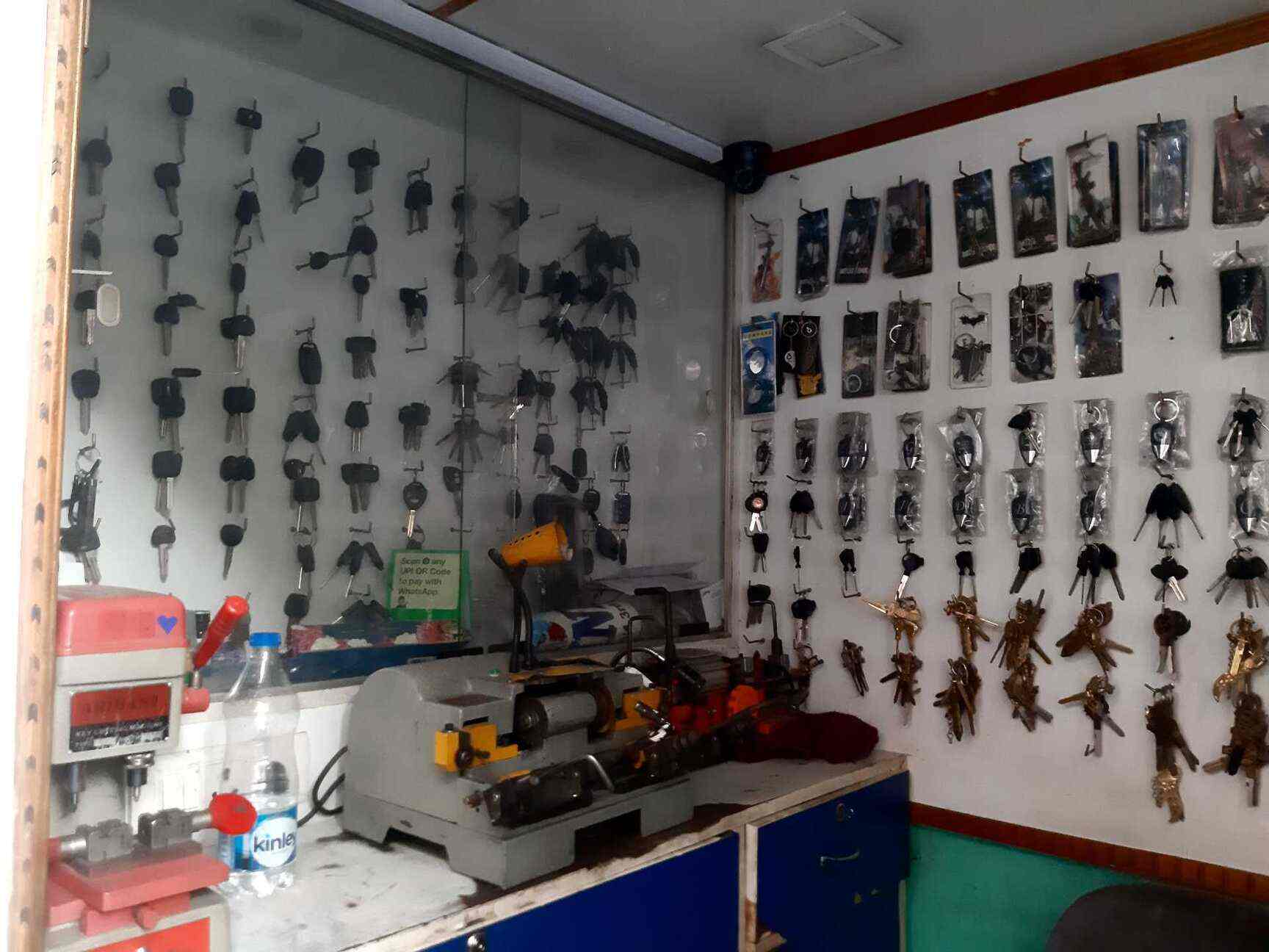 H.m.s Key World in CBI RoadGanganagar,Bangalore Best Duplicate Key