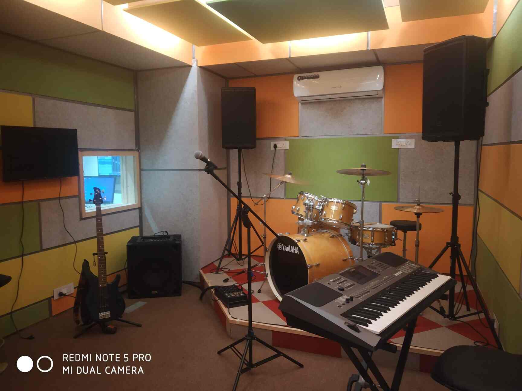 Muzigal Hrbr Layout in Hrbr Layout,Bangalore Best Music Classes in