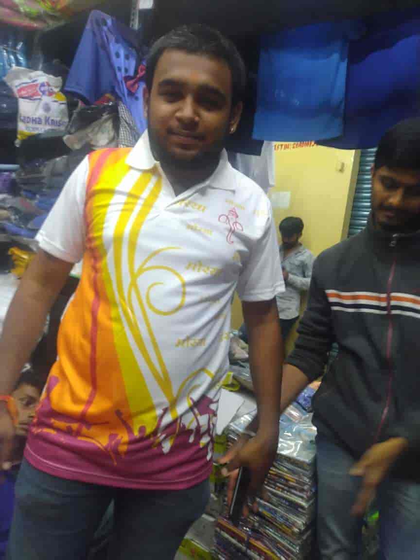 Top Sports T Shirt Wholesalers in BalepetChickpet, Bangalore