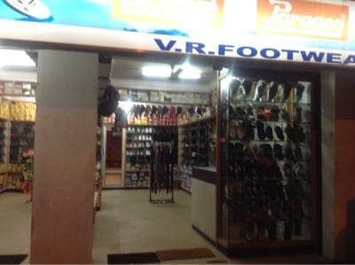 Big bazaar sports shoes sales