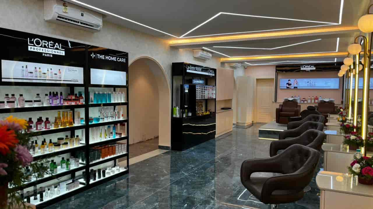 Find list of Cut & Style Salons in Viswanath Rao Road Cut & Style
