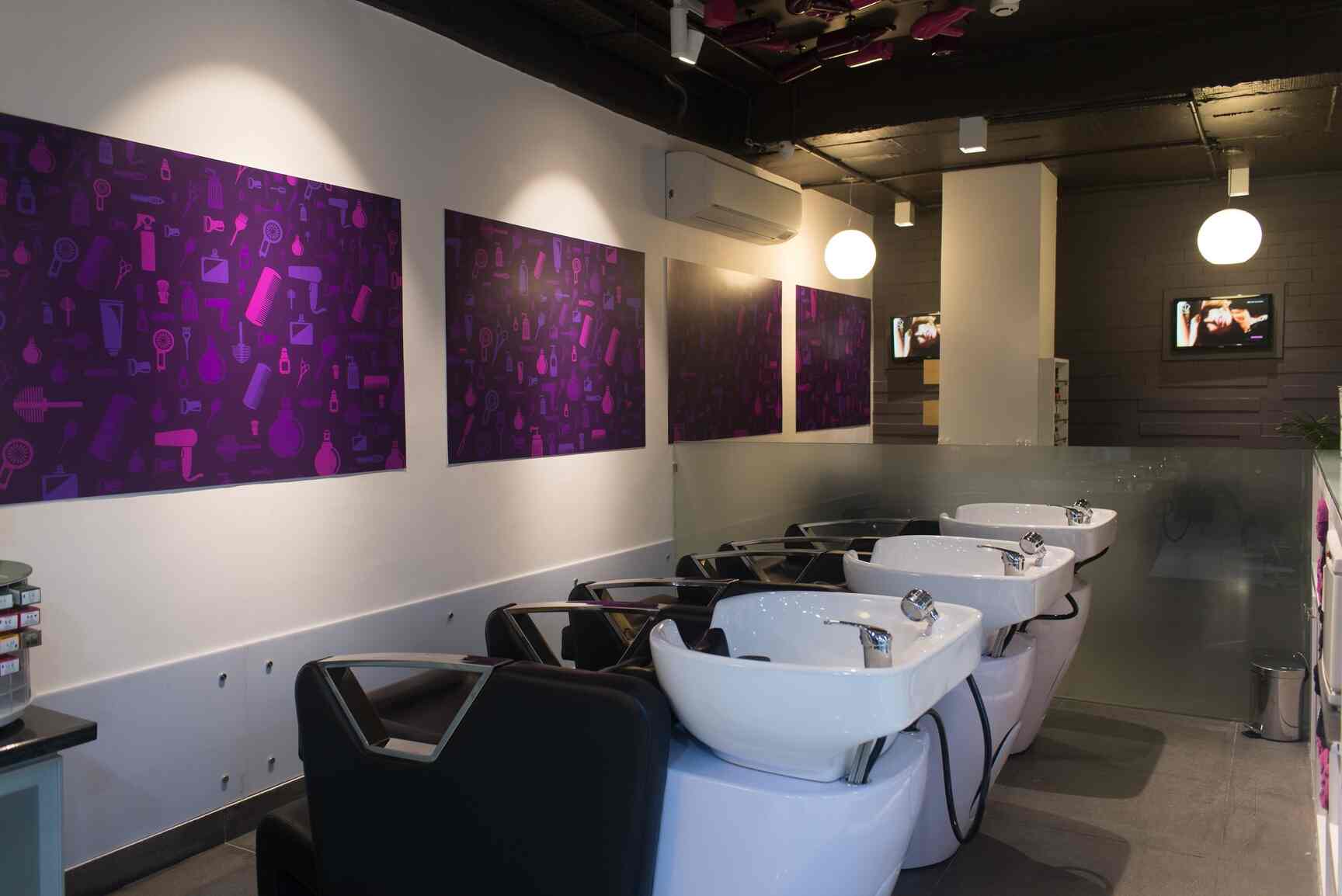 Top Beauty Parlours For Advance Pedicure in Kammanahalli Best Beauty Parlors For Advance