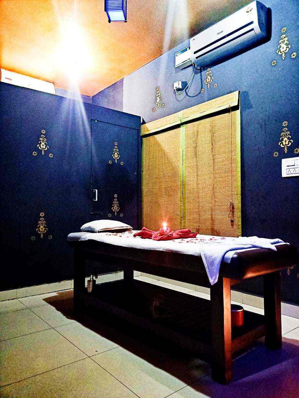 Top Russian Body Massage Centres near The Leela PalaceKodihalli