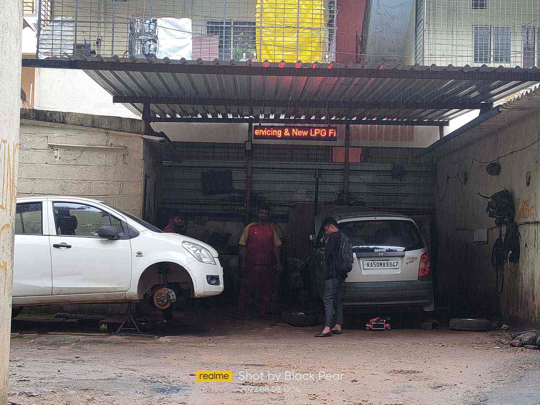 A 1 Car Garage in Vidyaranyapura,Bangalore Best Garages in Bangalore