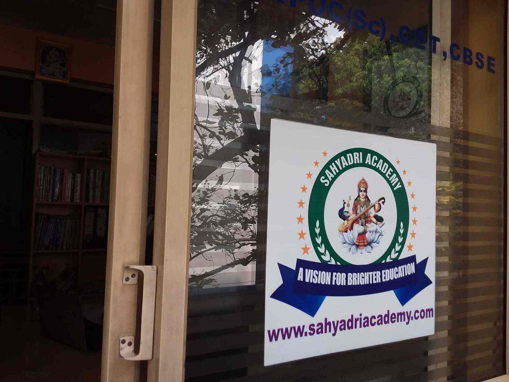 Shri Sahyadri Academy in Vijayanagar,Bangalore Best Language Classes