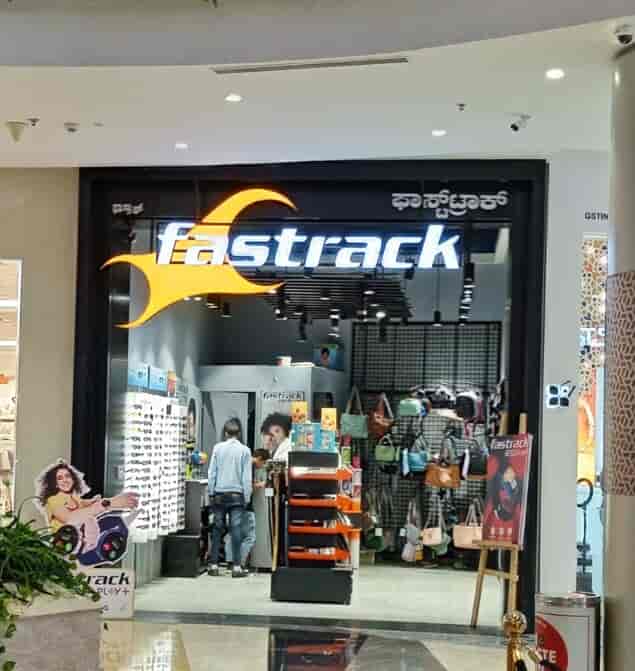 Fastrack store hotsell rt nagar