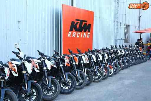 Ktm Showroom Photos, Bannerghatta Road 