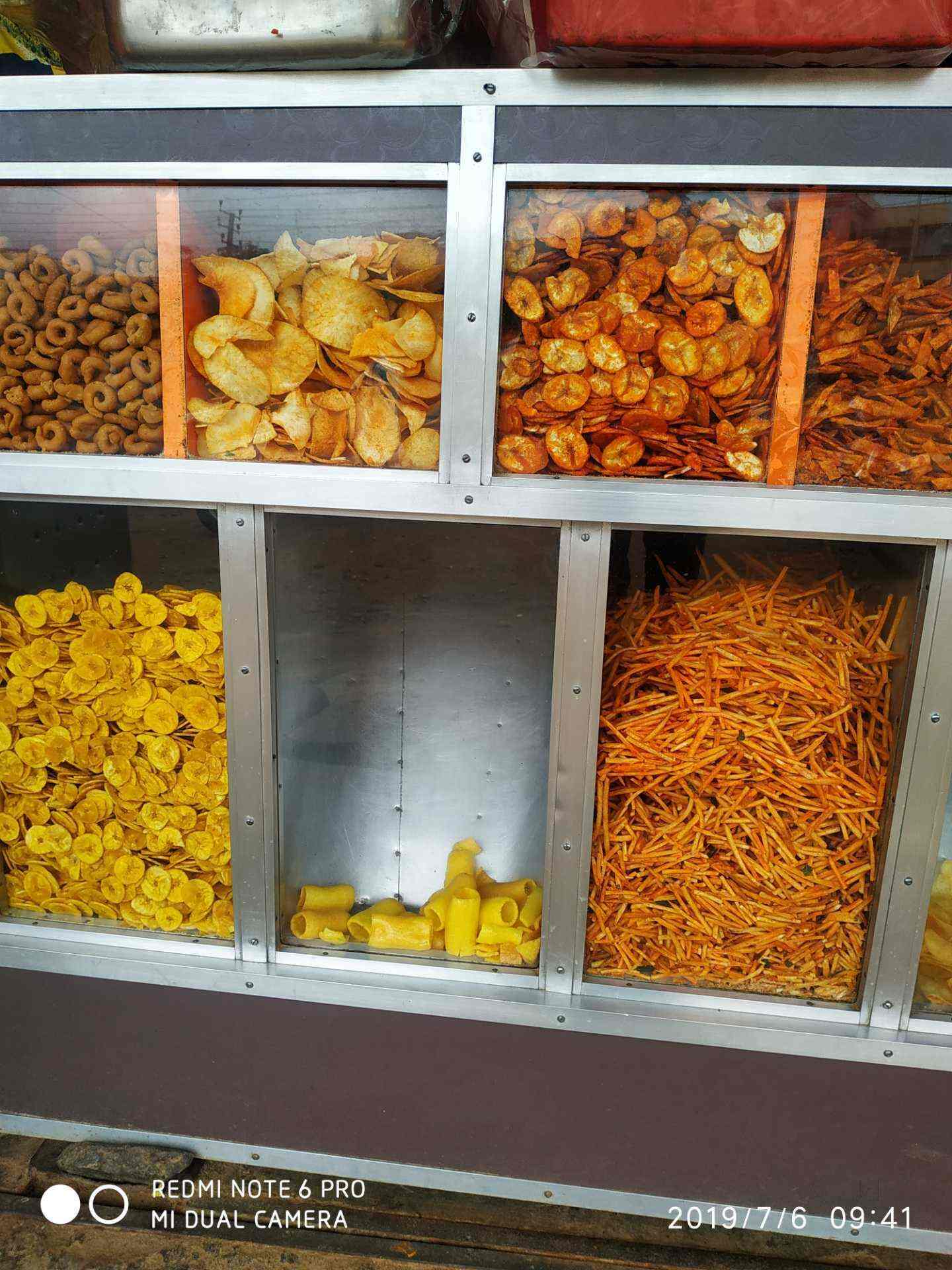 Basaveshwara Quality Hot Chips in Chandapura,Bangalore Best Snacks