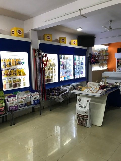 Woofz N Pawz in Banaswadi Main Road Bangalore Best Pet Shops For
