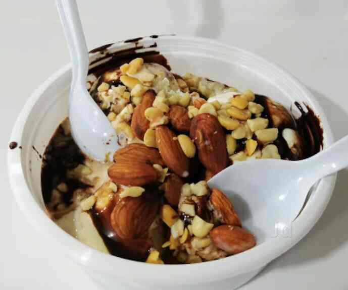 Find list of Corner House Ice Cream Parlours in Vidyaranyapura