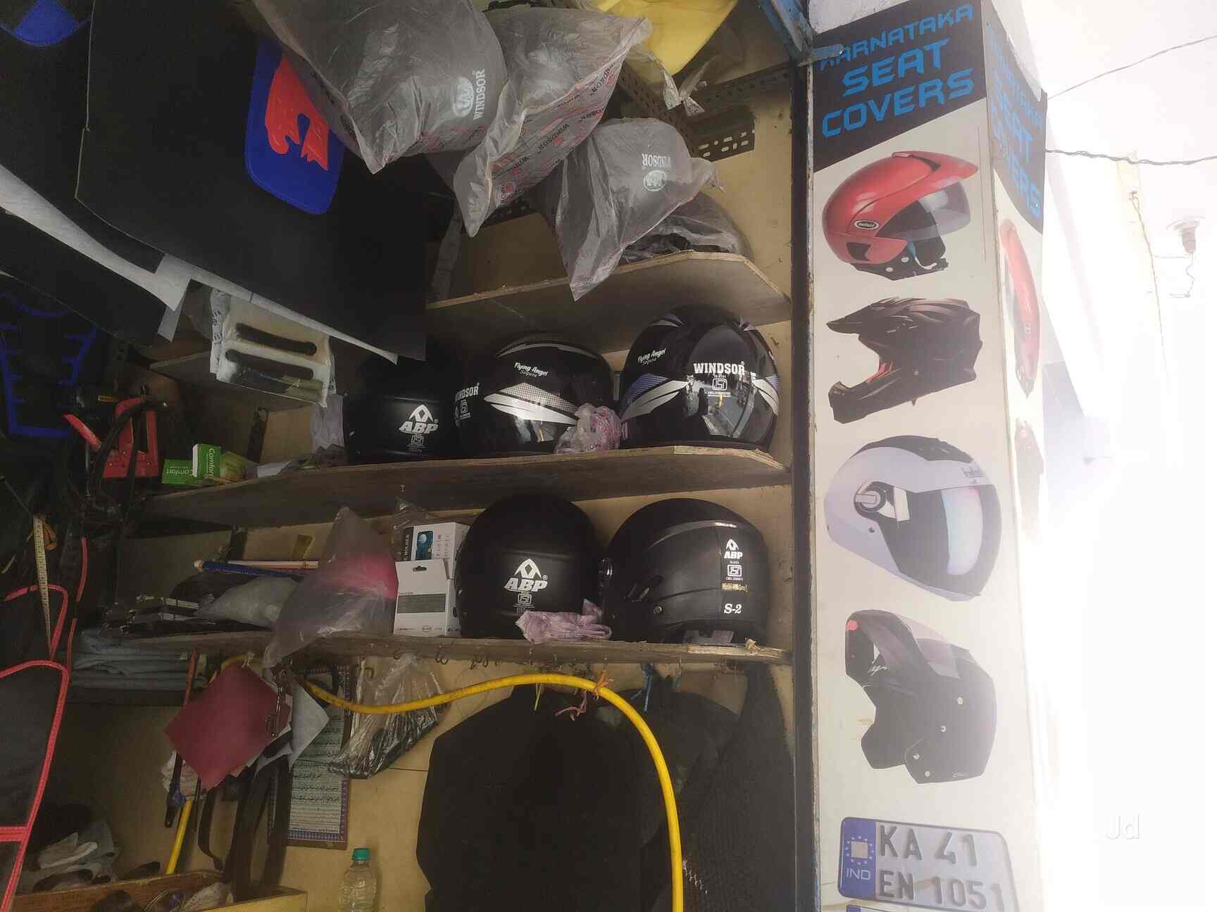 Karnataka Seat Cover and Helmet in Madiwala,Bangalore Best Car