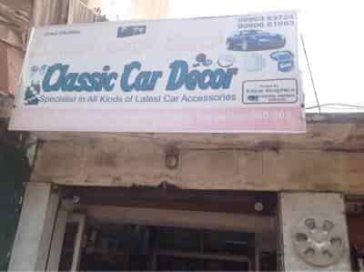 Classic car decor store