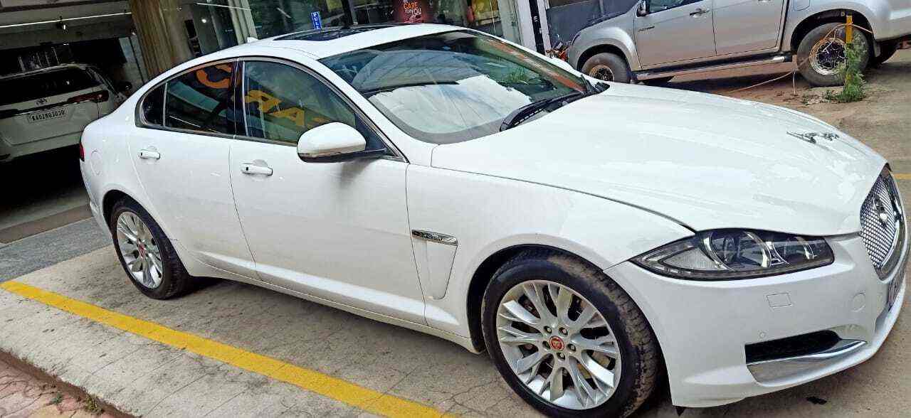 3M Car Care in Indiranagar,Bangalore Best Car Upholstery Cleaning