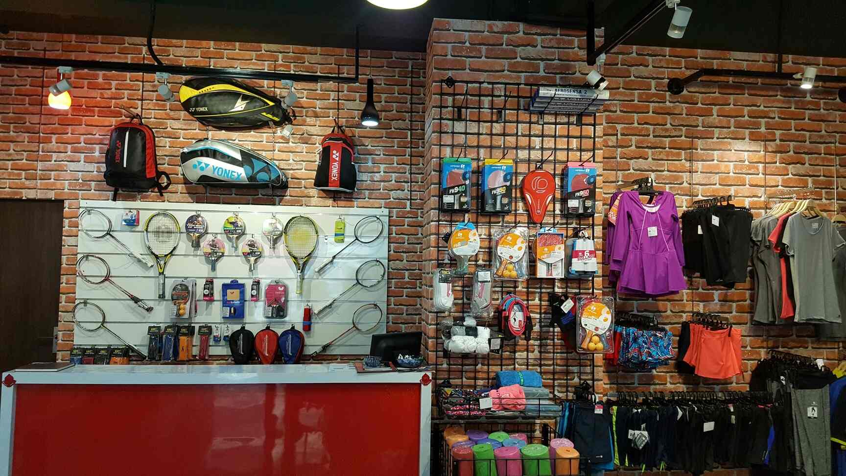 Top Li Ning Badminton Racket Dealers in Whitefield Best Li Ning