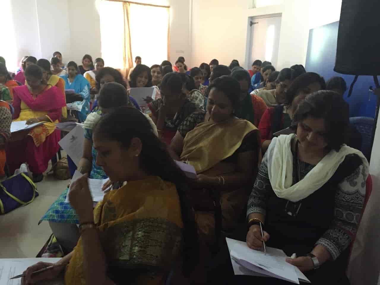 Top Girls Schools near Sri Sri Ravishankar Vidya MandirVidyaranyapura