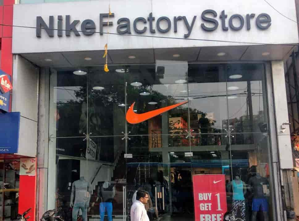 mg road nike showroom