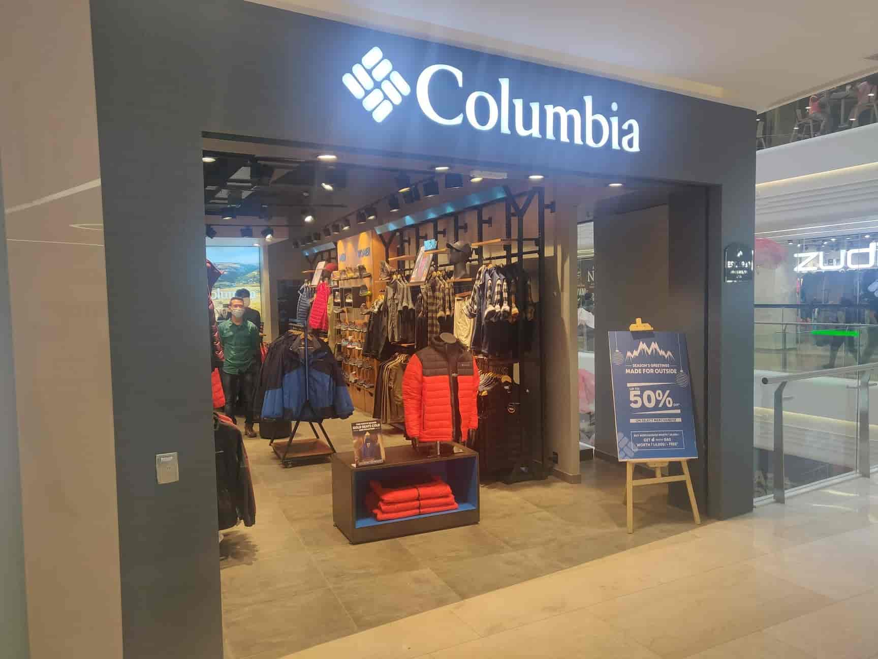 Columbia top outdoor sports