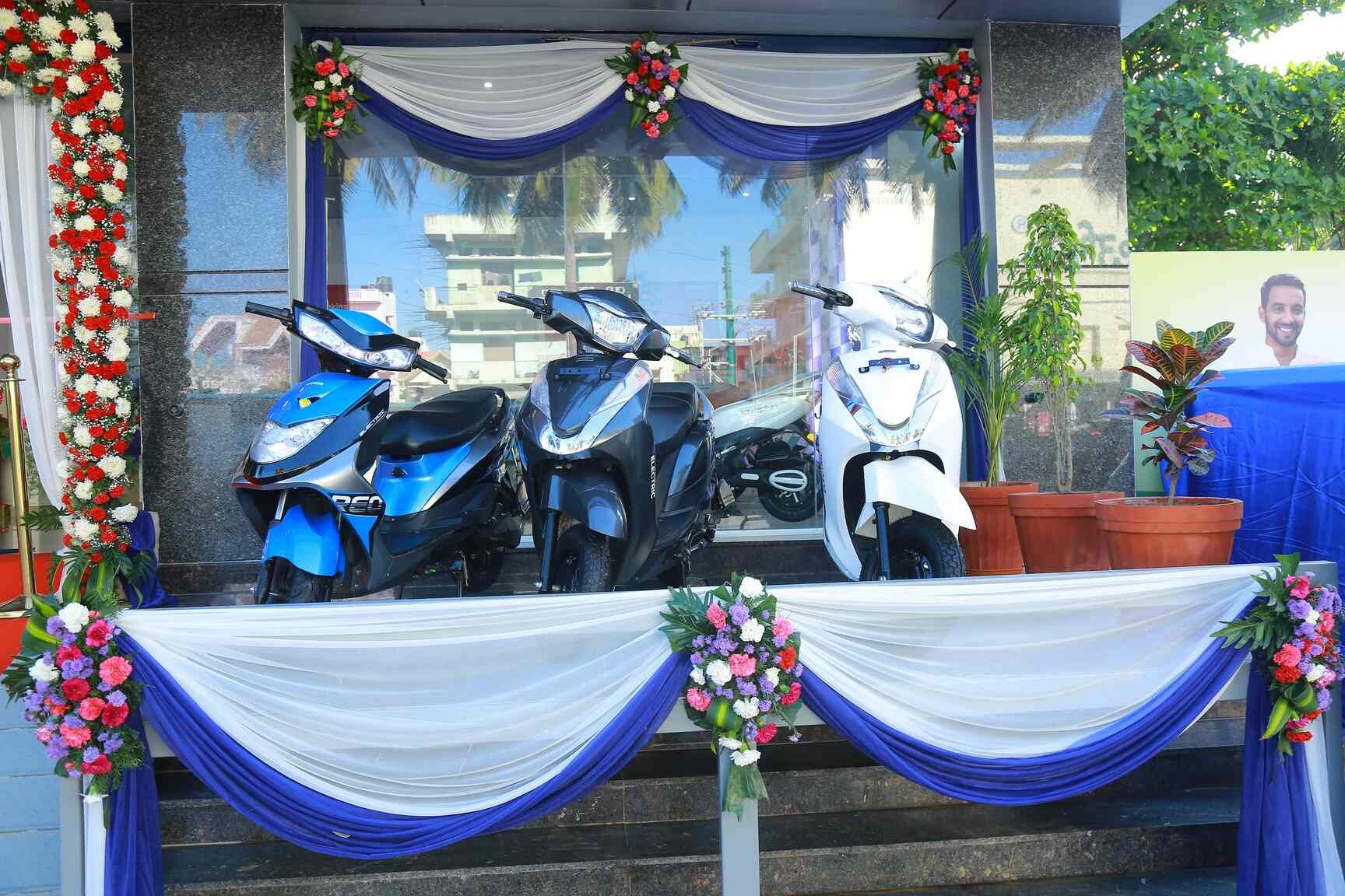 Ampere Electric Vehicles Showroom in Gottigere,Bangalore Best Battery