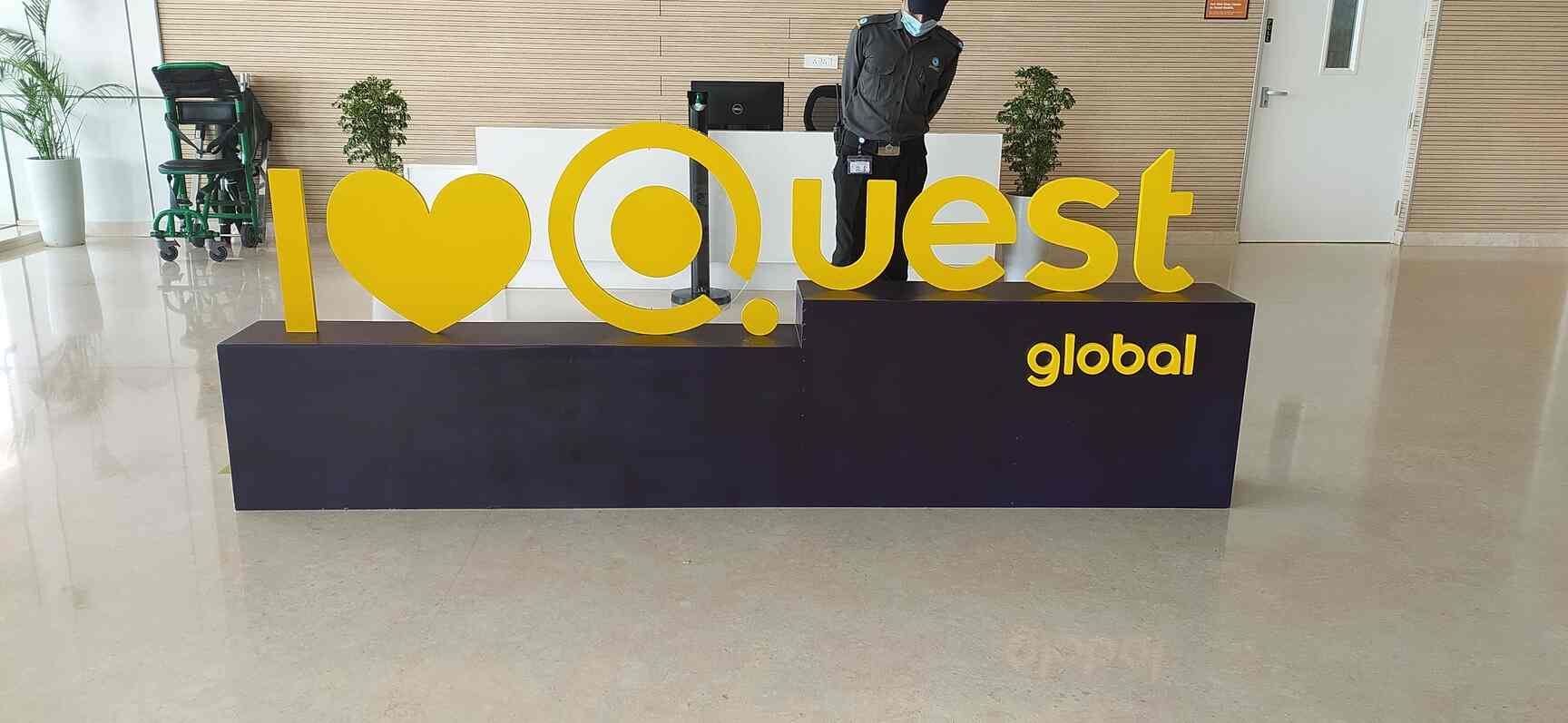 Top Digital Signage Dealers in Nagarbhavi 2nd Stage Best Electronic