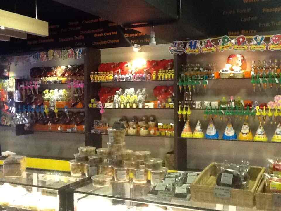 Top Cake Shops near Navarang TheatreRajajinagar,Bangalore Best Cake