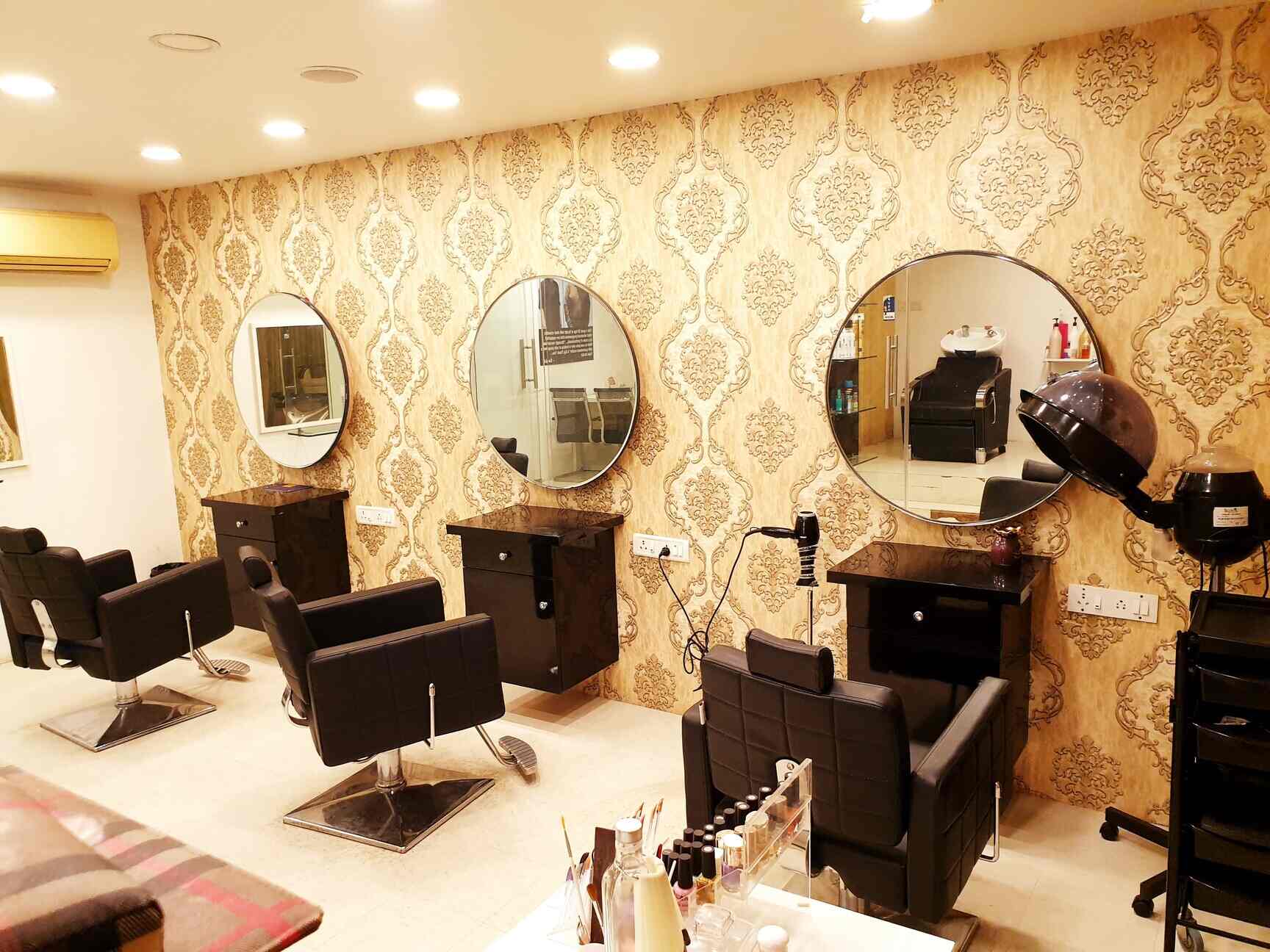 Top Beauty Parlours in ISRO Housing ColonyDomlur,Bangalore Best