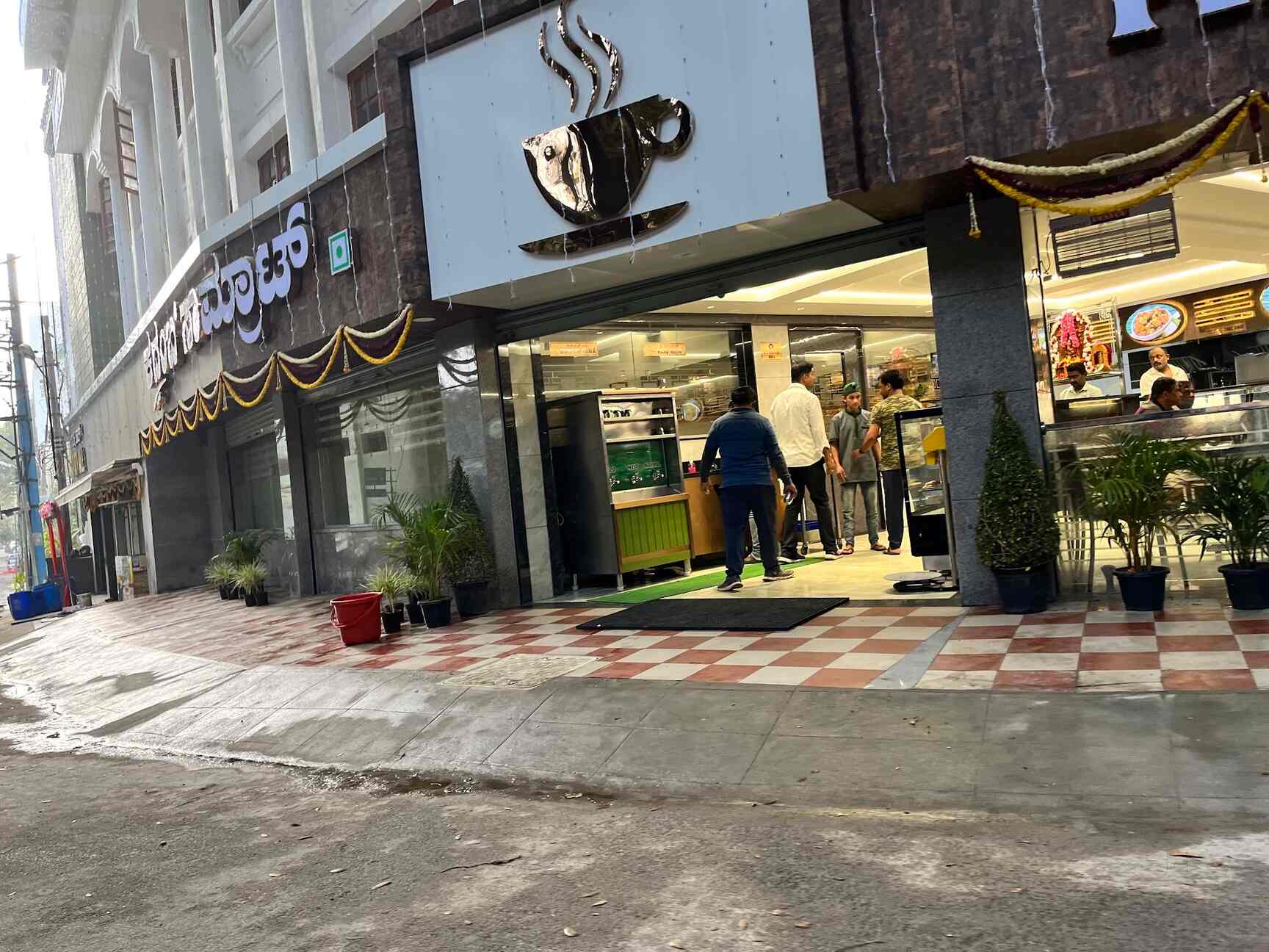 Kadamba Samrat in Vijayanagar,Bangalore Best Pure Veg Restaurants in