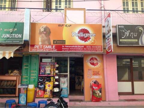 Dog shop on sale nearby