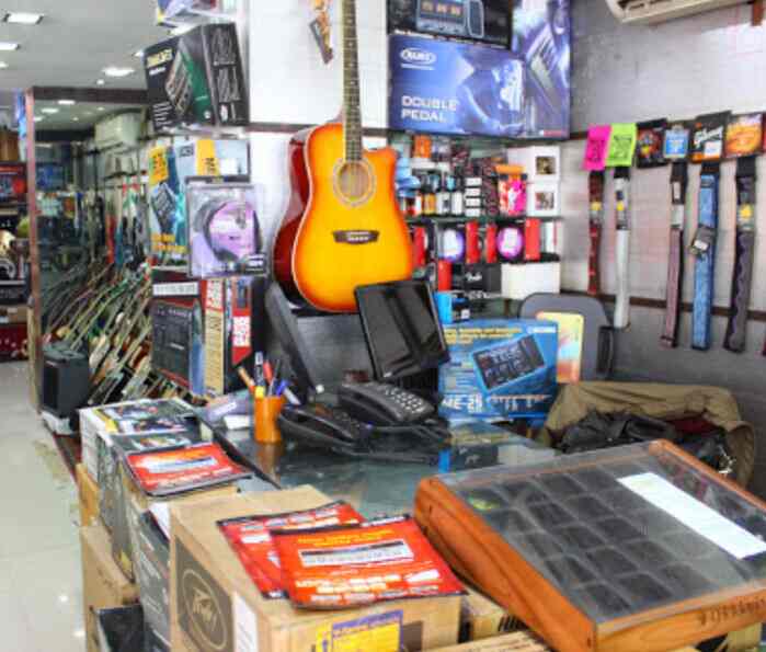 Musical Instrument Dealers in City Market, Bangalore Music Instrument