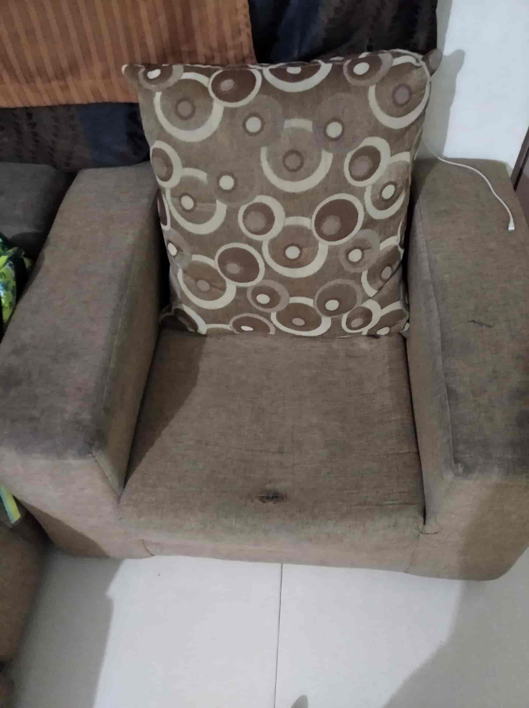 Top Second Hand Computer Table Buyers in Rt Nagar Best Used Computer