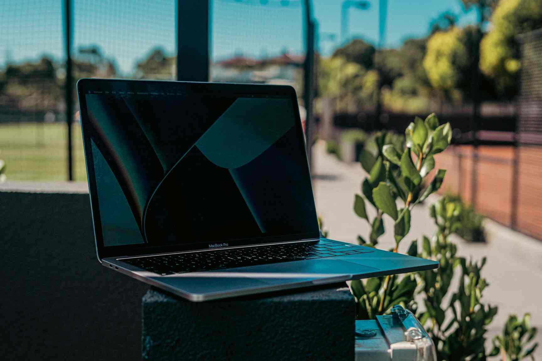 Hybrid Systems Apple Experts in HSR Layout Sector 2,Bangalore Best