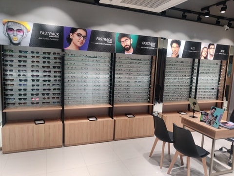 Titan Eye Plus in Hsr Layout Sector 1 Bangalore Best Essilor