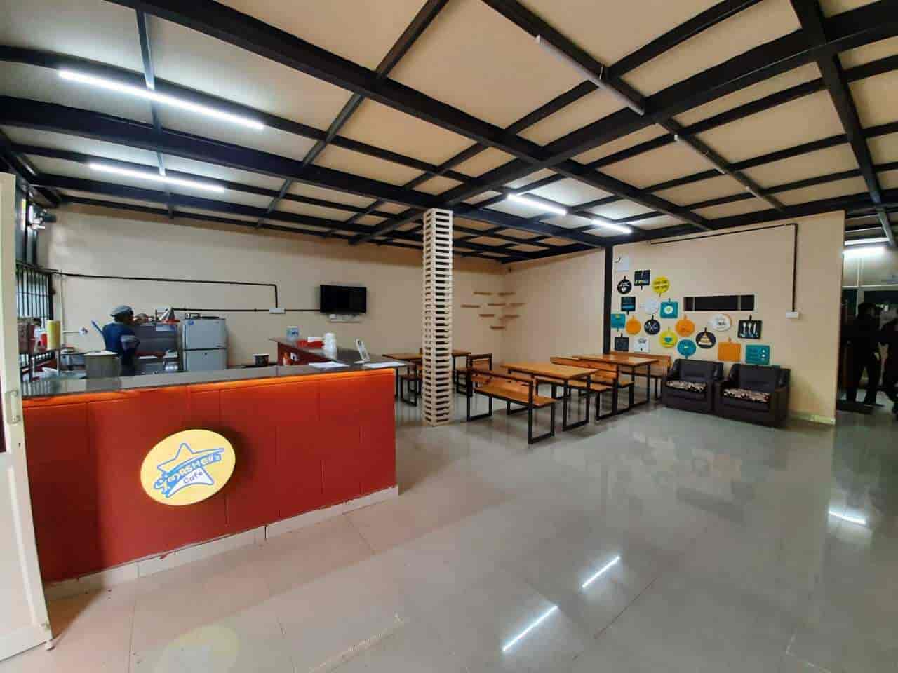 Smashers Cafe in Bull Temple Road,Bangalore Best Coffee Shops in