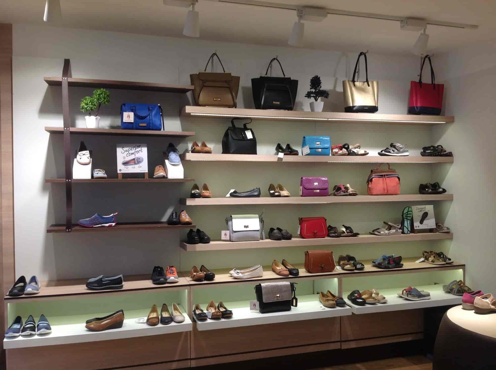 Find list of Hush Puppies Stores in H R B R LayoutKalyan Nagar 2nd