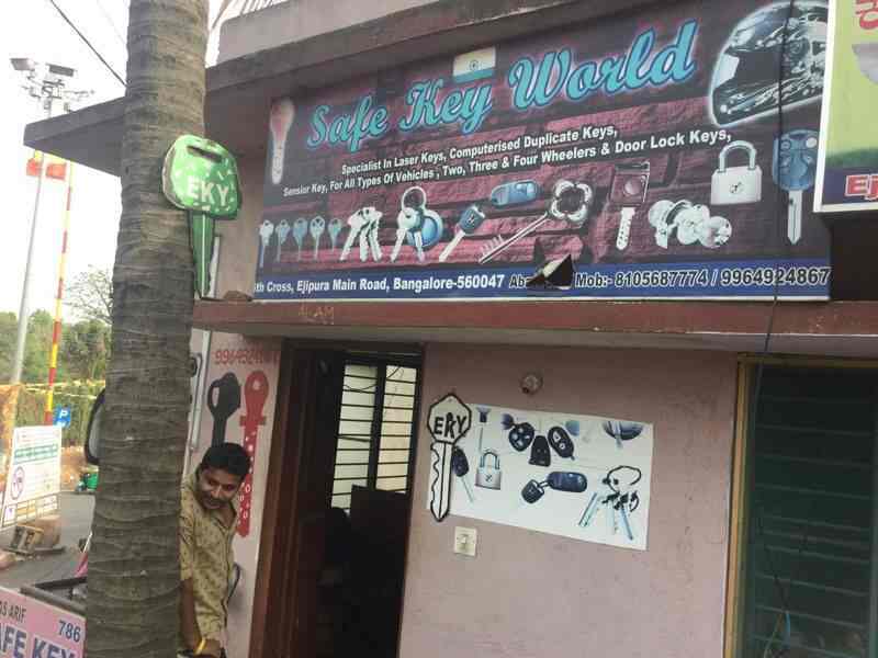 Safe Key World in Ejipura,Bangalore Best Duplicate Key Makers For