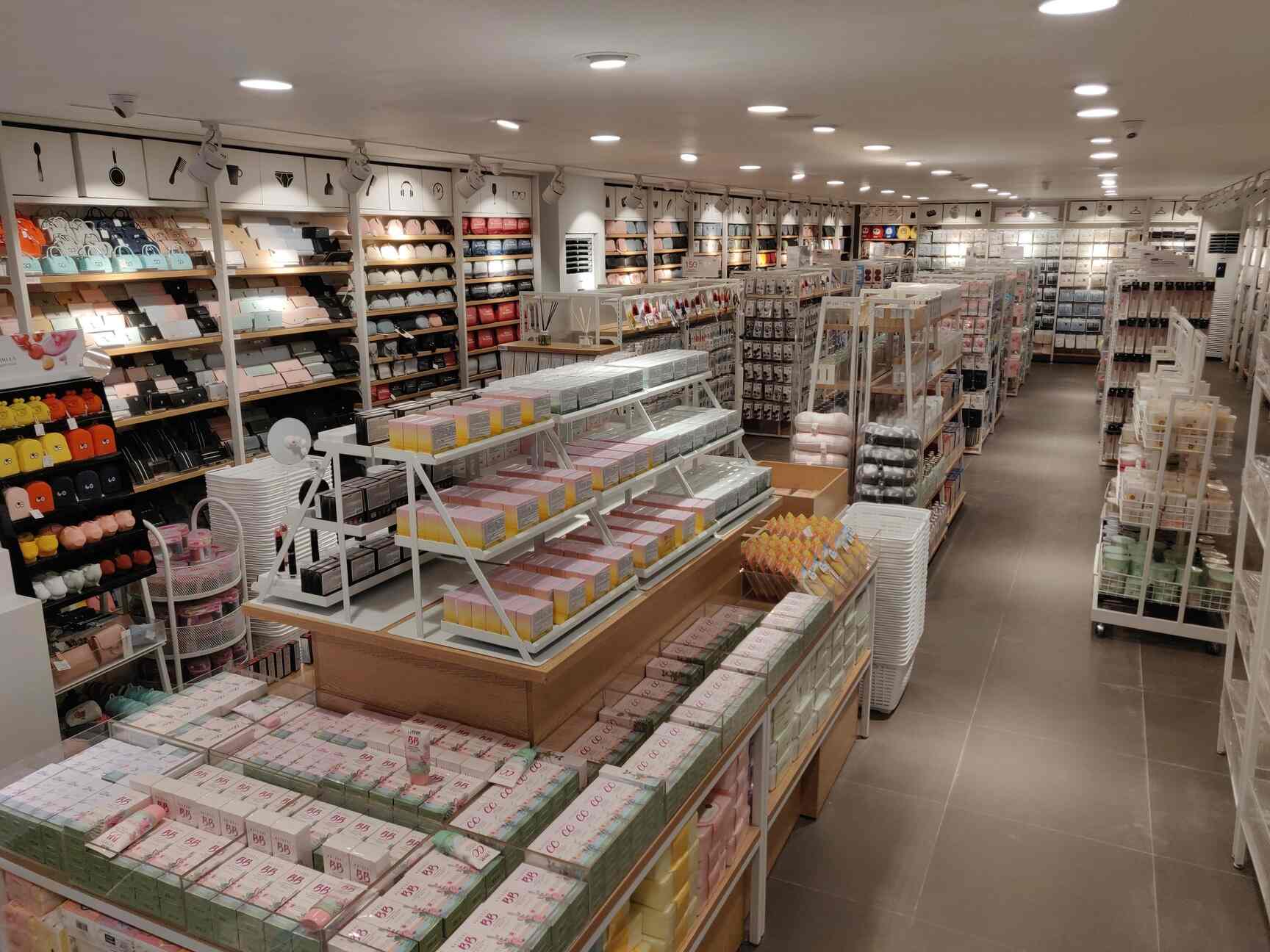 Find list of Miniso Stores in Yeshwanthpur, Bangalore near me Justdial