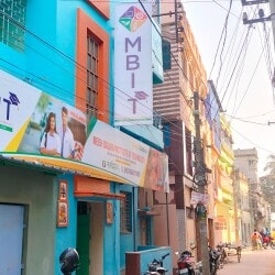Top Beauty Parlour Classes For MakeUp in Bardhaman - Best Beauty ...