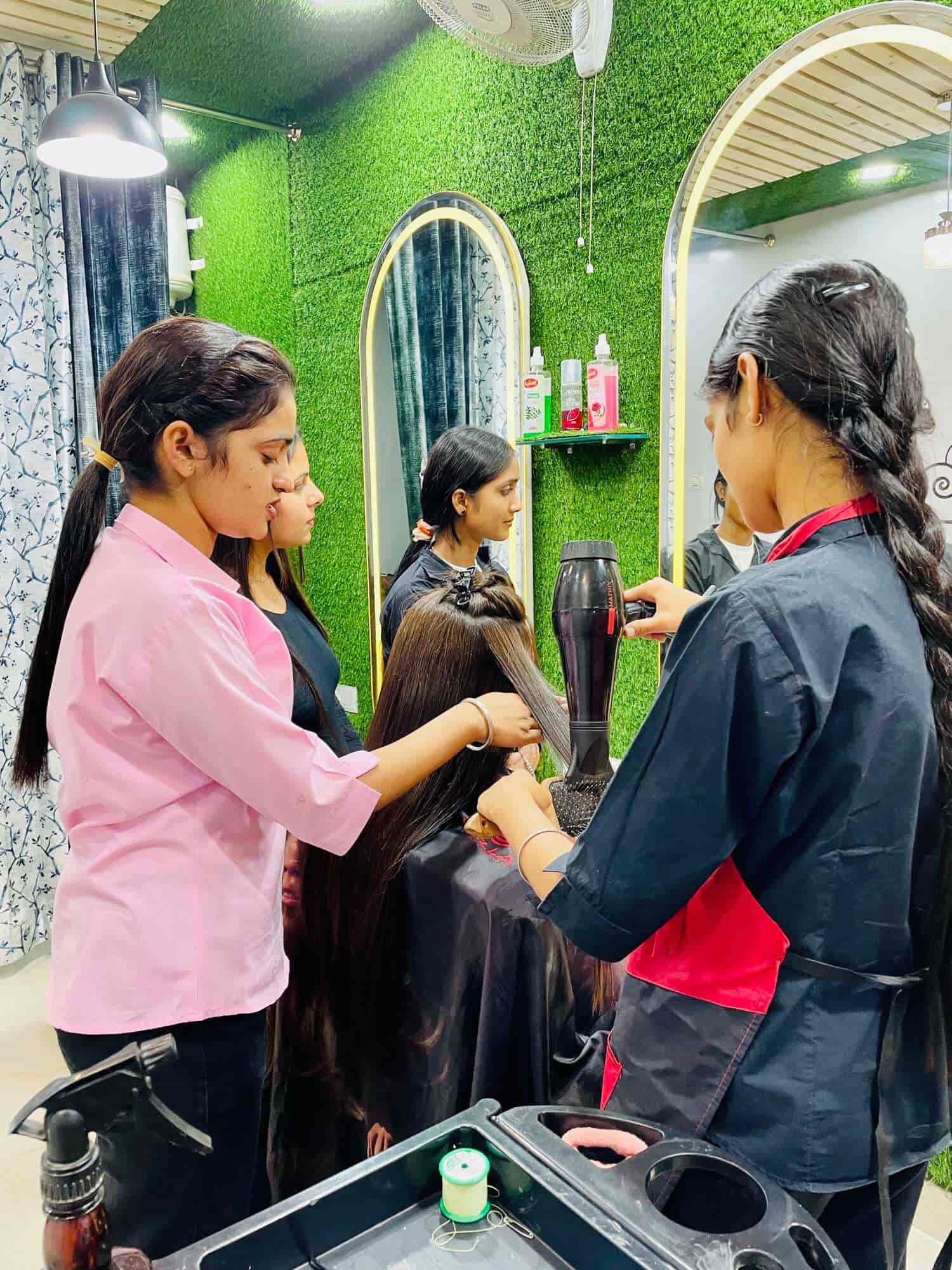 New Headmaster Salon Reviews, Ram Bagh Road, barnala 14 Ratings