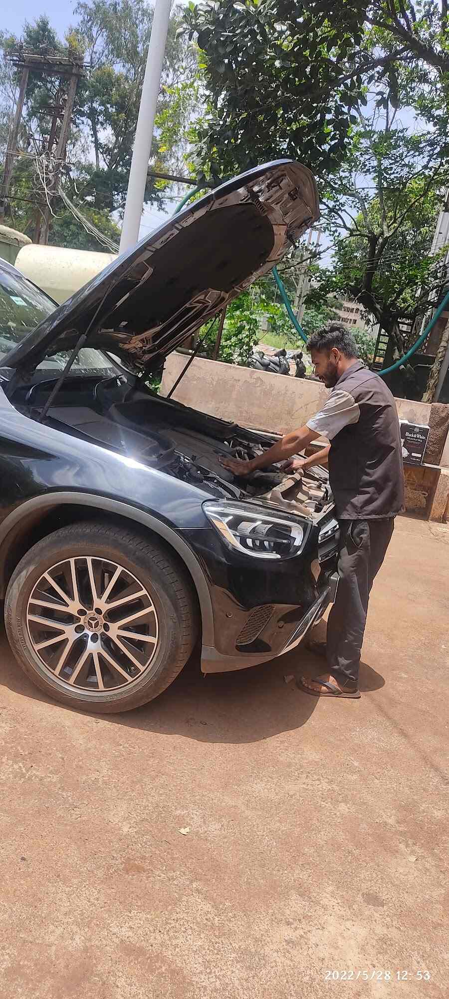New Bombay Garage in Tilakwadi Belgaum,Belgaum Best Car Repair