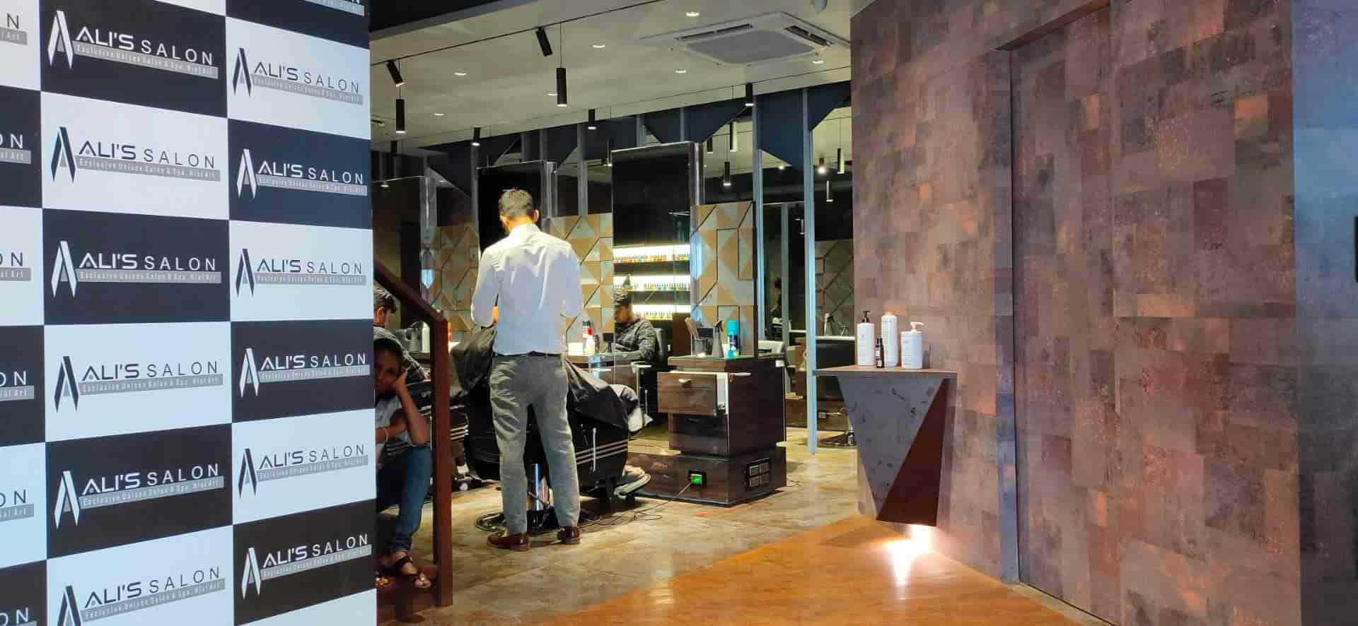 Ali's Salon