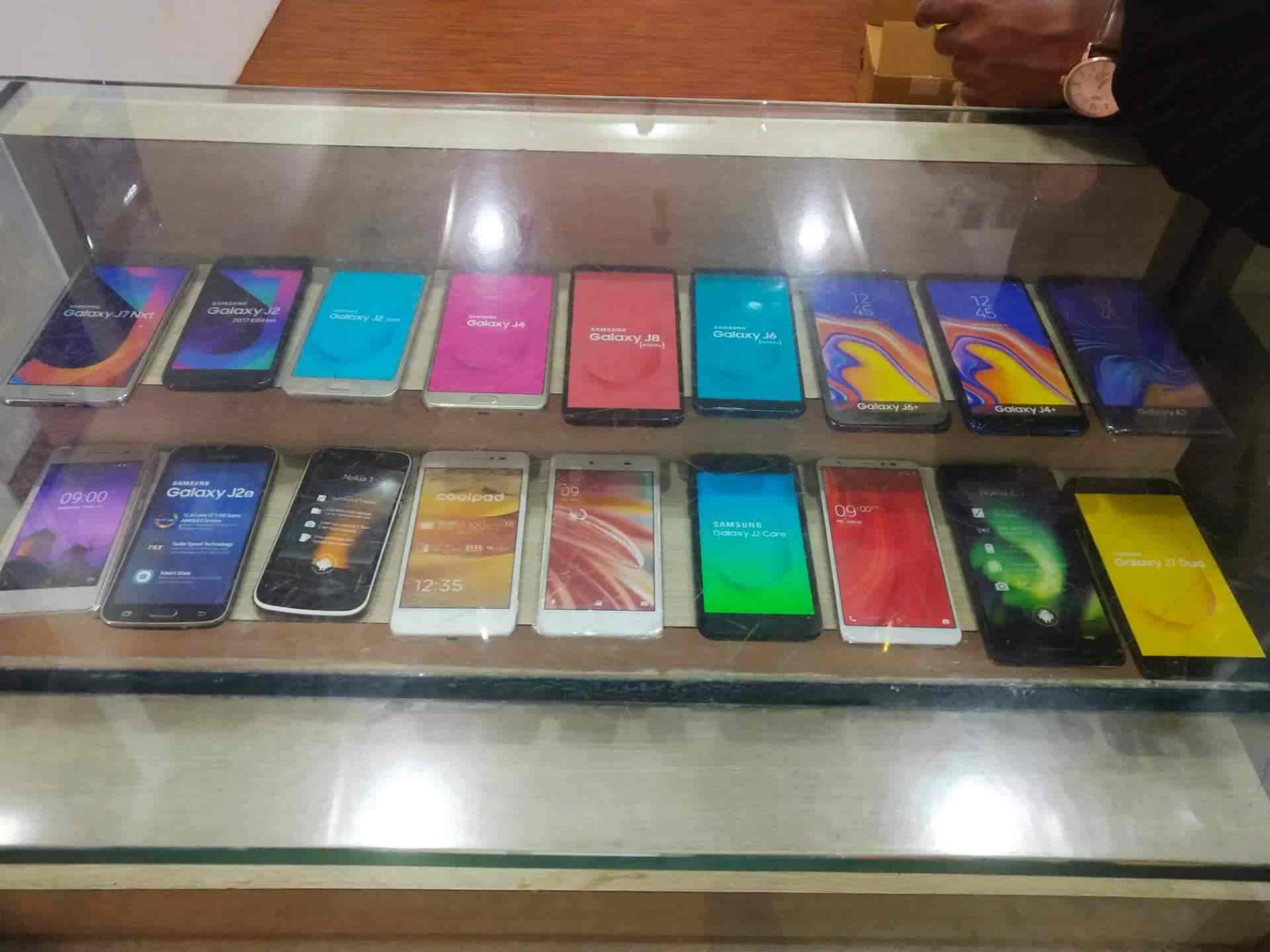 Global Mobiles in Opposite Charminar Hotel,Belgaum Best Mobile Phone