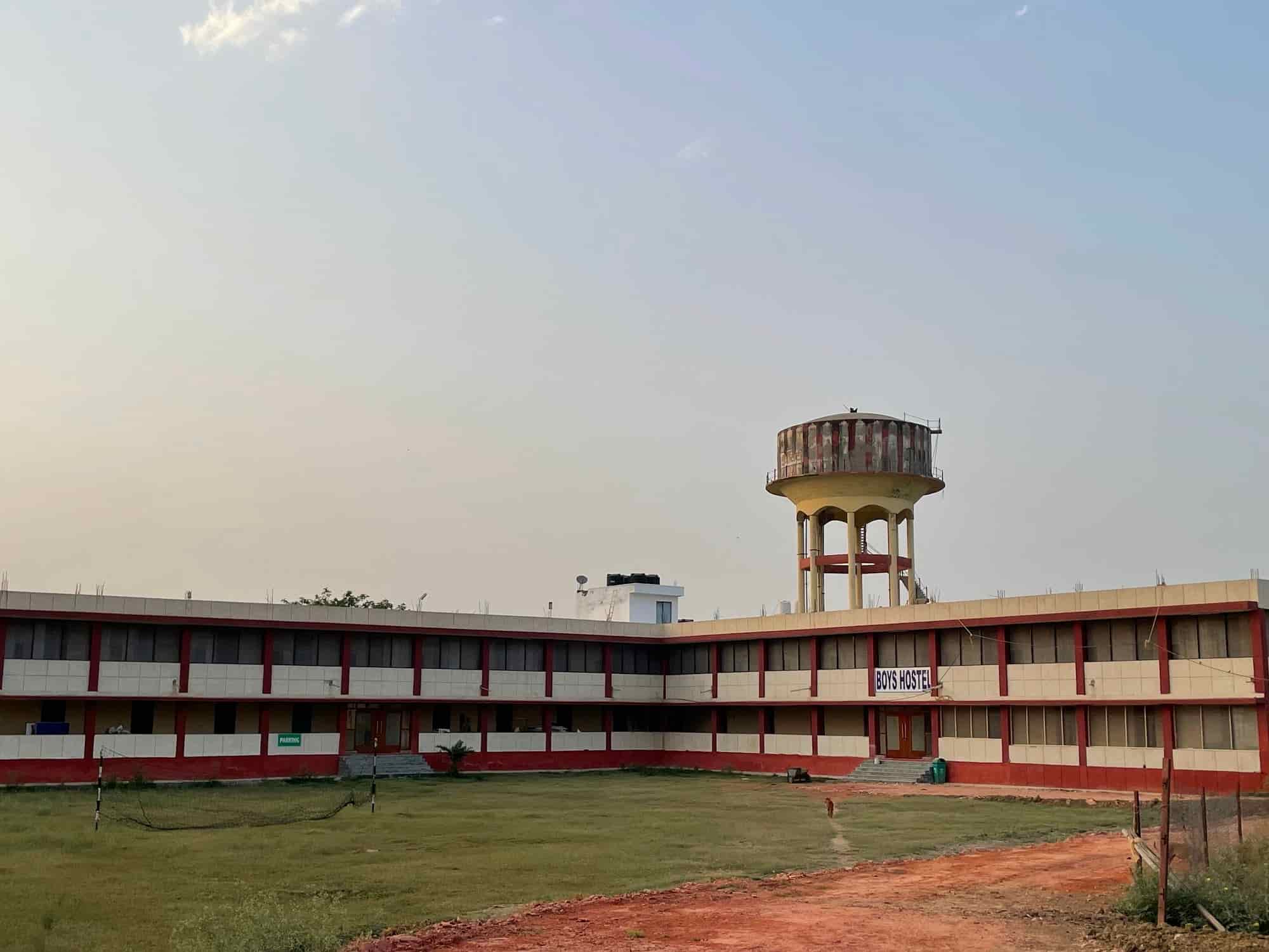 Mahatma Gandhi Veterinary College in Bharatpur Ho,Bharatpur Best