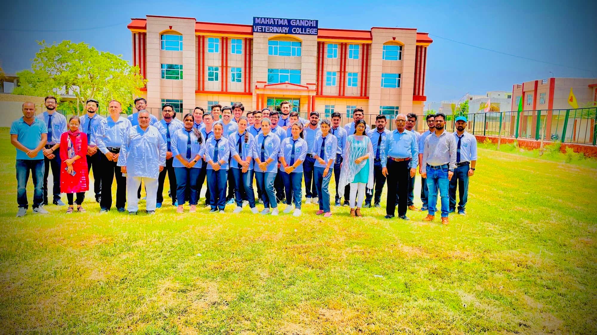 Mahatma Gandhi Veterinary College in Bharatpur Ho,Bharatpur Best