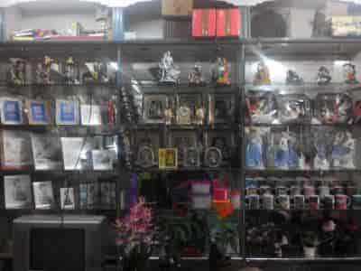 Home accessories near me store