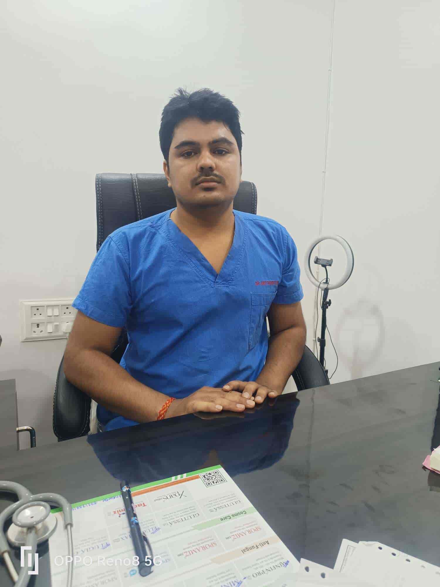 DIVINE COSMETIC CLINIC (DR. AMIT DERMATOLOGIST USA) in Shahapura,Bhopal